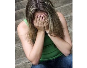 al dans ma peau, je n‘ai plus confiance en moi, et j‘aime un garçon qui joue avec mes sentiments... 