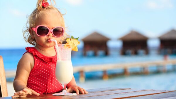 enfant-lunettes-soleil