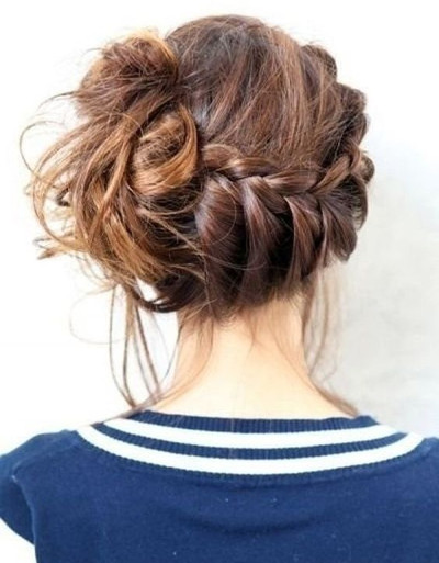 bun tressé messy