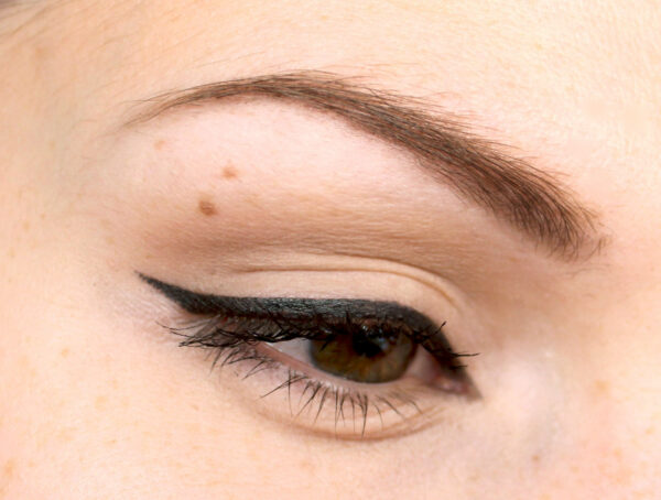eye liner