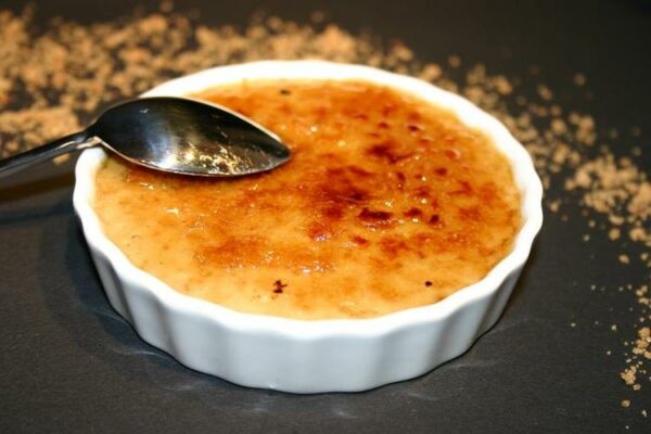 cr&egrave;me br&ucirc;l&eacute;e au pain d'&eacute;pices