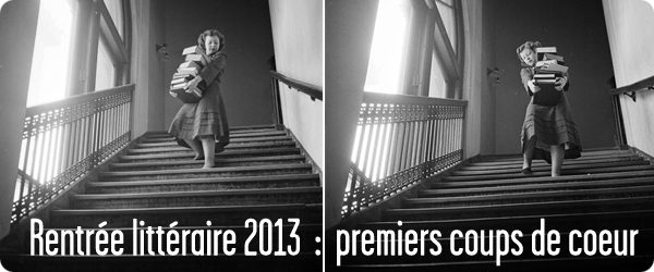 Livres et femme d&eacute;valant des escaliers