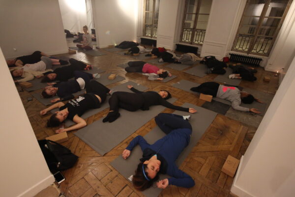 yin-yoga-xmas-party