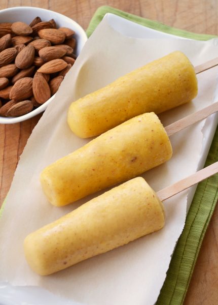 Glace amande mangue