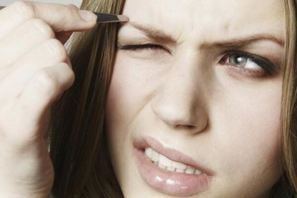 épilation des sourcils